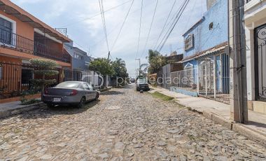 TONALÁ CENTRO CASA MUY AMPLIA EN VENTA