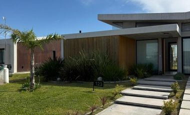 Casa en Venta en Canning | Lares de Canning