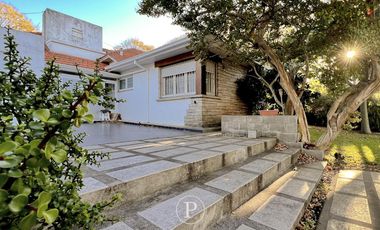 Privilegiado chalet en Los Troncos