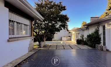 Privilegiado chalet en Los Troncos