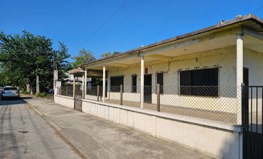 Casa con terreno a 15 minutos de la playa.