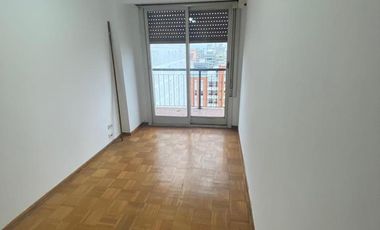 Departamento 3 ambientes en venta en el centro de Quilmes