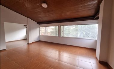 ACSI 166 oficina en arriendo tercer piso en Mosquera