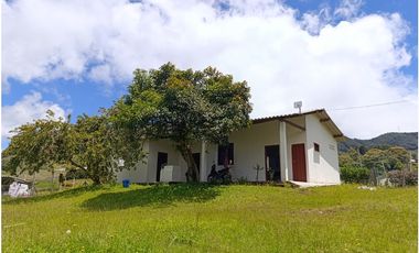 Arriendo finca en El Carmen de Viboral - la joya natural del Oriente