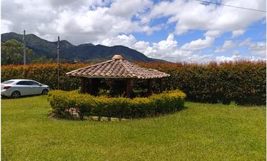 Arriendo finca en El Carmen de Viboral - la joya natural del Oriente