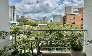 Oficina para la venta en El Poblado, cerca al C.C Oviedo