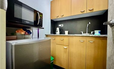 Oficina para la venta en El Poblado, cerca al C.C Oviedo
