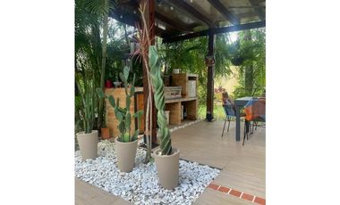 LINDA CASA EN VENTA VIA VILLAVICENCIO RESTREPO COND LA PRADERA