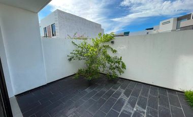 Casa en Venta en Residencial campestre - Seneca 84