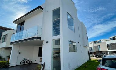 Casa en Venta en Residencial campestre - Seneca 84