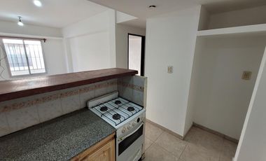 Departamento dos ambientes - Morón