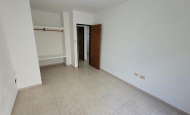 Departamento dos ambientes - Morón