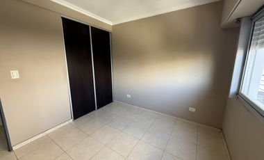 Departamento en alquiler de 2 ambiente con balcón - Wilde Avellaneda