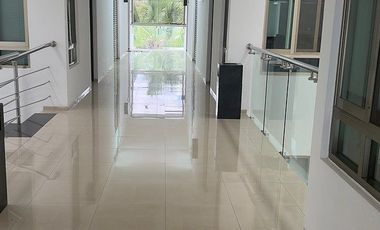 RENTA DE DEPARTAMENTO AMUEBLDO EN MONTEBELLO,MERIDA, YUCATAN