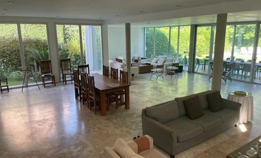 Casa en alquiler temporario, 4 dormitorios en Las Lomas-Horqueta, con pileta
