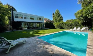Casa en alquiler temporario, 4 dormitorios en Las Lomas-Horqueta, con pileta