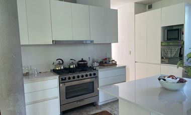 Casa en alquiler temporario, 4 dormitorios en Las Lomas-Horqueta, con pileta