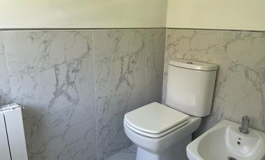 Casa en alquiler temporario, 4 dormitorios en Las Lomas-Horqueta, con pileta