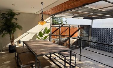 Alquiler de Casa Amoblada 3 dormitorios, 3 baños