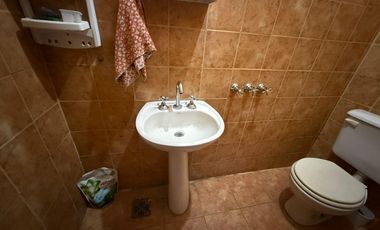 PH  con entrada independien 3 ambientes con patio, dos baños, excelente ubicación- Villa Dominico