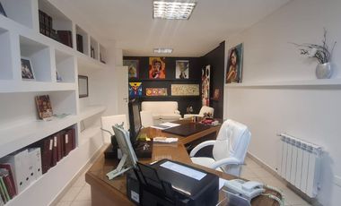 Venta edificio de 2 plantas ideal oficina / consultorio Cipolletti. Rio Negro