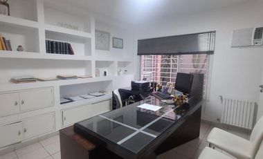 Venta edificio de 2 plantas ideal oficina / consultorio Cipolletti. Rio Negro