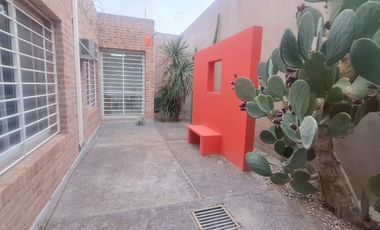 Venta edificio de 2 plantas ideal oficina / consultorio Cipolletti. Rio Negro