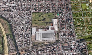 Excelentes naves industrial de 1710 m2 cubiertos en Hurlingham