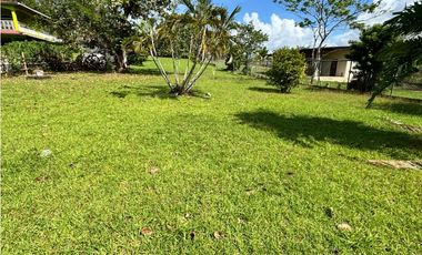 SE VENDE AMPLIO TERRENO CON CABAÑA EN LOS NANCES PRADERA DE UTIVE