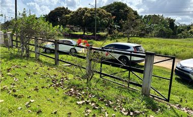 SE VENDE AMPLIO TERRENO CON CABAÑA EN LOS NANCES PRADERA DE UTIVE