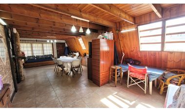 Casa Alpino 4 amb. - Vucetich y Av. Mario Bravo