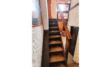 Casa Alpino 4 amb. - Vucetich y Av. Mario Bravo