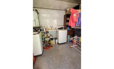 Casa Alpino 4 amb. - Vucetich y Av. Mario Bravo