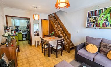 Dúplex 2 amb. con balcón- Apto credito - A metros del mar - Miramar