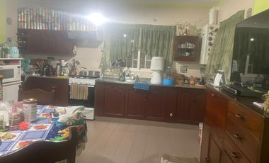 Casa en venta en Mariano Moreno
