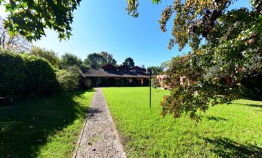 VENTA CASA EN PARQUE IRIZAR PILAR