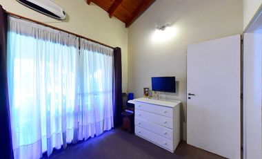 VENTA CASA EN PARQUE IRIZAR PILAR