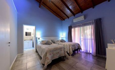 VENTA CASA EN PARQUE IRIZAR PILAR
