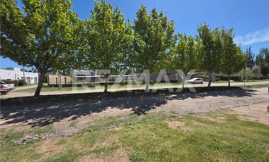 VENTA - CASA B° PRIVADO SANTA ANGELA, CENTENARIO