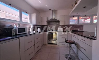 VENTA - CASA B° PRIVADO SANTA ANGELA, CENTENARIO
