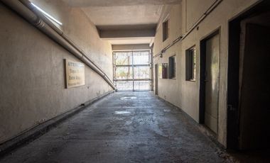 OFICINAS Y COCHERA EN VENTA