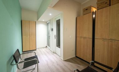 OFICINAS Y COCHERA EN VENTA