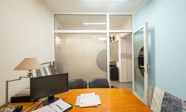 OFICINAS Y COCHERA EN VENTA