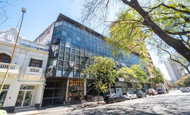 OFICINAS Y COCHERA EN VENTA