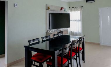 Venta casa moderna de 2 dorm en San Jerónimo Norte