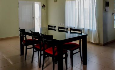 Venta casa moderna de 2 dorm en San Jerónimo Norte