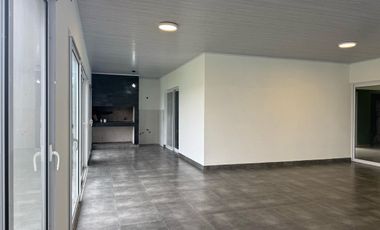 Venta casa moderna de 2 dorm en San Jerónimo Norte