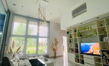 VENTA CASA 5 AMBIENTES, EN AREA 60.