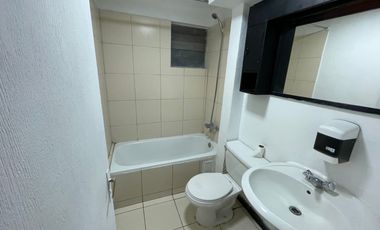 AMPLIA CASA CON TODAS LAS COMODIDADES