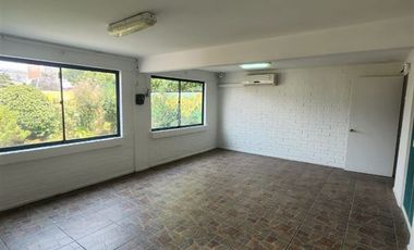 Local Comercial en Venta en Av. San Miguel #3171
